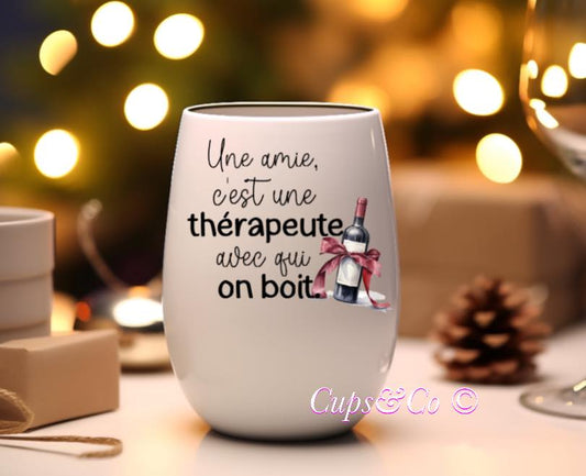 Une amie c'est une thérapeute...