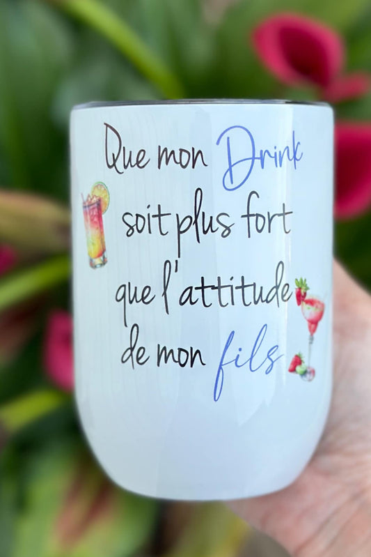 Attitude fils DRINK