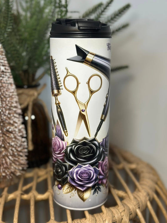 Coiffeuse et rose mauve
