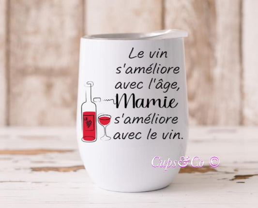 Mamie s'améliore avec le vin