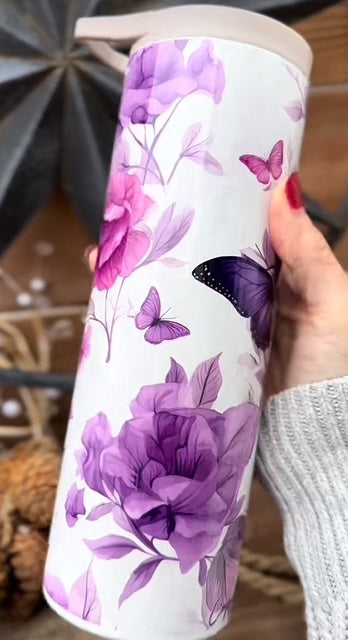 Papillons mauves
